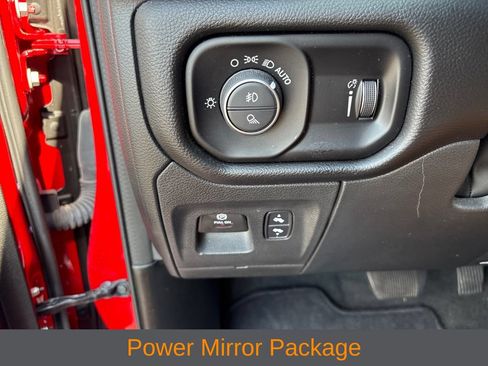 Used 2022 RAM 1500 Big Horn AWD/4WD image 10
