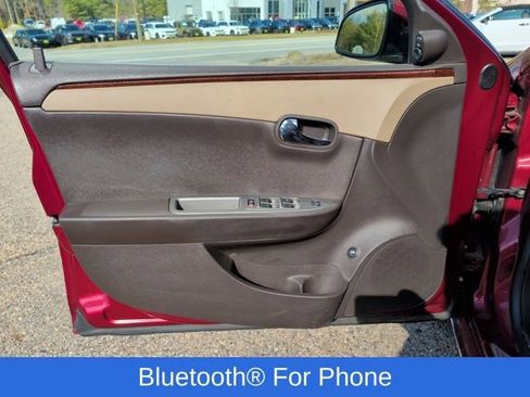 Used 2009 Chevrolet Malibu LTZ w/ HFV6 Engine Package image 14