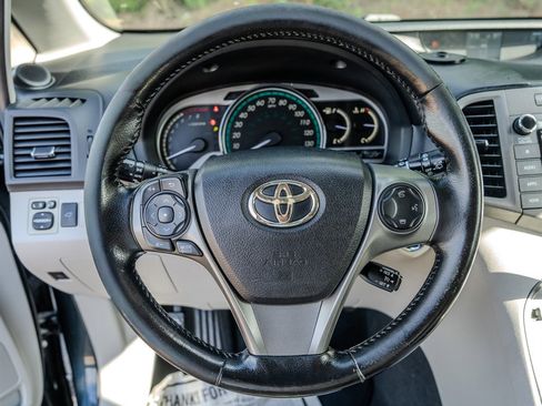Used 2015 Toyota Venza XLE w/ XLE Premium Package FWD image 15