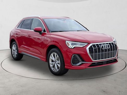 Used 2025 Audi Q3 2.0T Premium AWD/4WD image 3