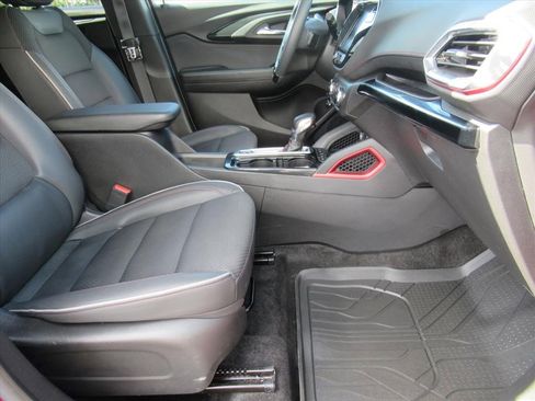 Certified 2023 Chevrolet TrailBlazer RS w/ Sun and Liftgate Package image 8