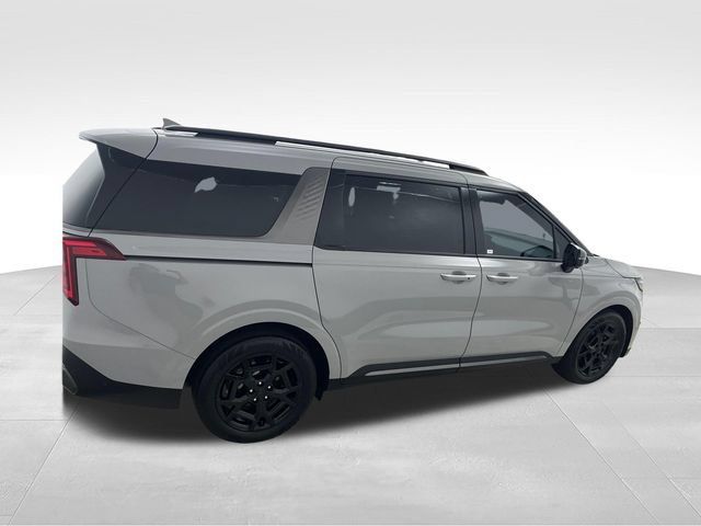 Used 2026 Kia Carnival SX w/ SX Dark Edition Package FWD image 6