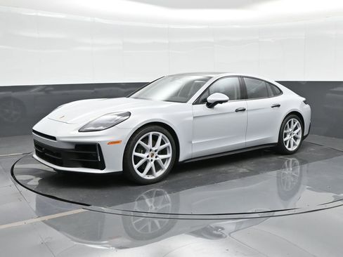 Certified 2025 Porsche Panamera RWD image 1