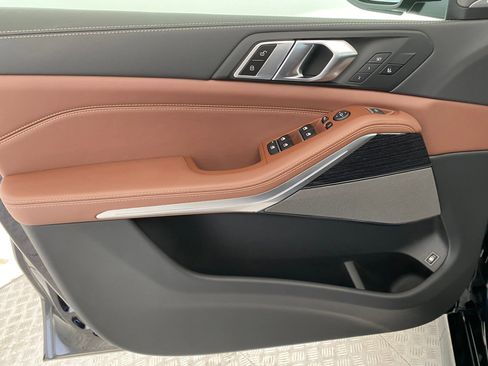 New 2026 BMW X5 xDrive50e w/ M Sport Package image 11