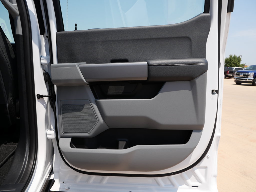 New 2026 Ford F250 XL w/ STX Appearance Package AWD/4WD image 13
