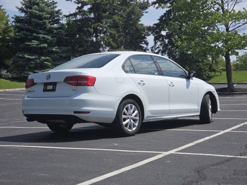 Used 2015 Volkswagen Jetta SE FWD image 19