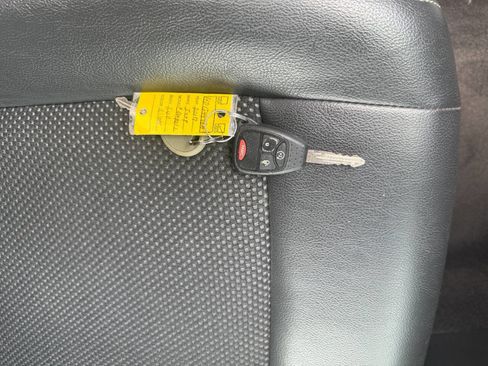 Used 2017 Jeep Compass Latitude image 16