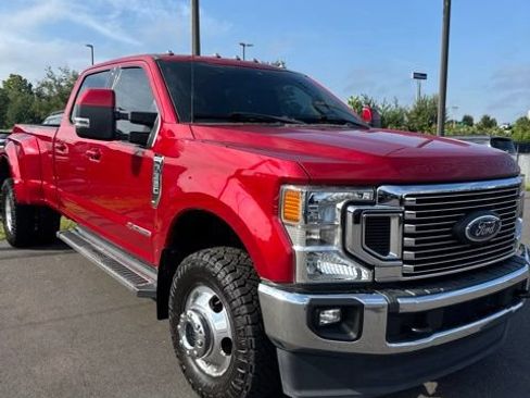Used 2022 Ford F350 Lariat w/ Lariat Value Package AWD/4WD image 2