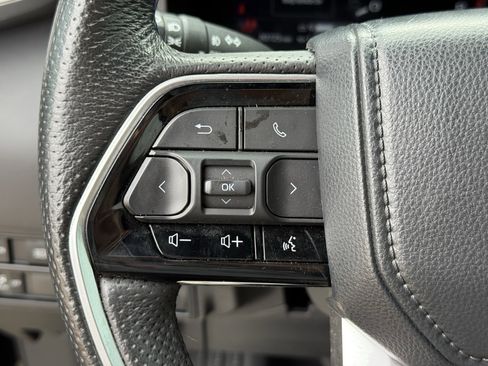 Used 2023 Toyota Tundra Platinum image 16