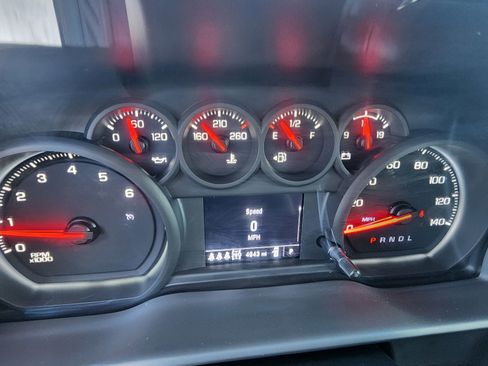 Used 2025 Chevrolet Silverado 2500 Custom w/ Custom Value Package AWD/4WD image 14