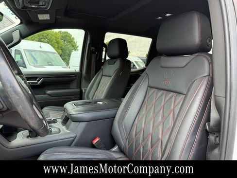 Used 2022 GMC Sierra 1500 AT4 w/ AT4 Premium Package AWD/4WD image 13