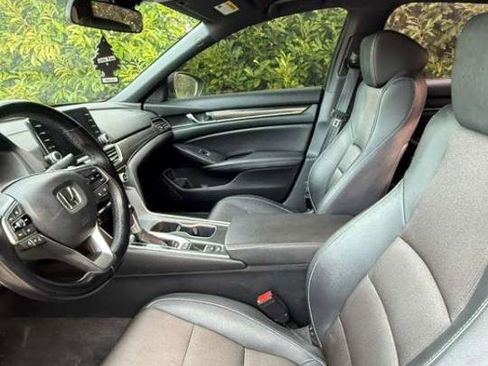 Used 2020 Honda Accord Sport image 9