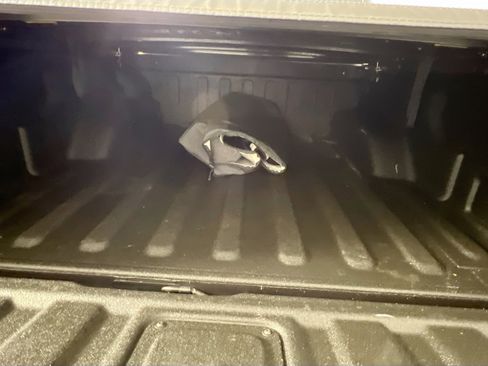 Used 2022 Jeep Gladiator Sport image 23