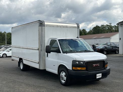 Used 2021 GMC Savana 3500 Extended w/ Power Convenience Package RWD image 37