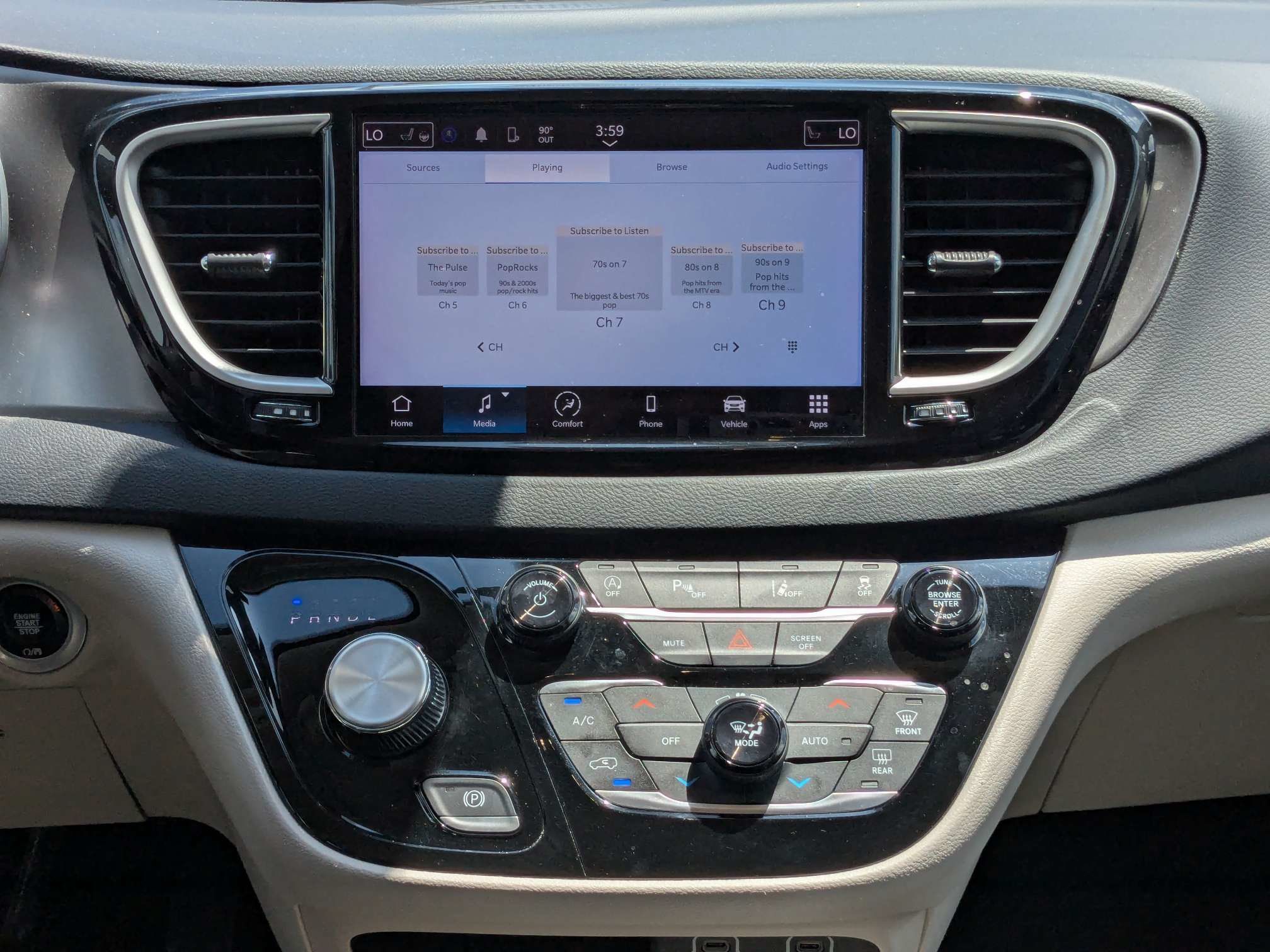 Used 2023 Chrysler Pacifica Touring-L FWD image 20