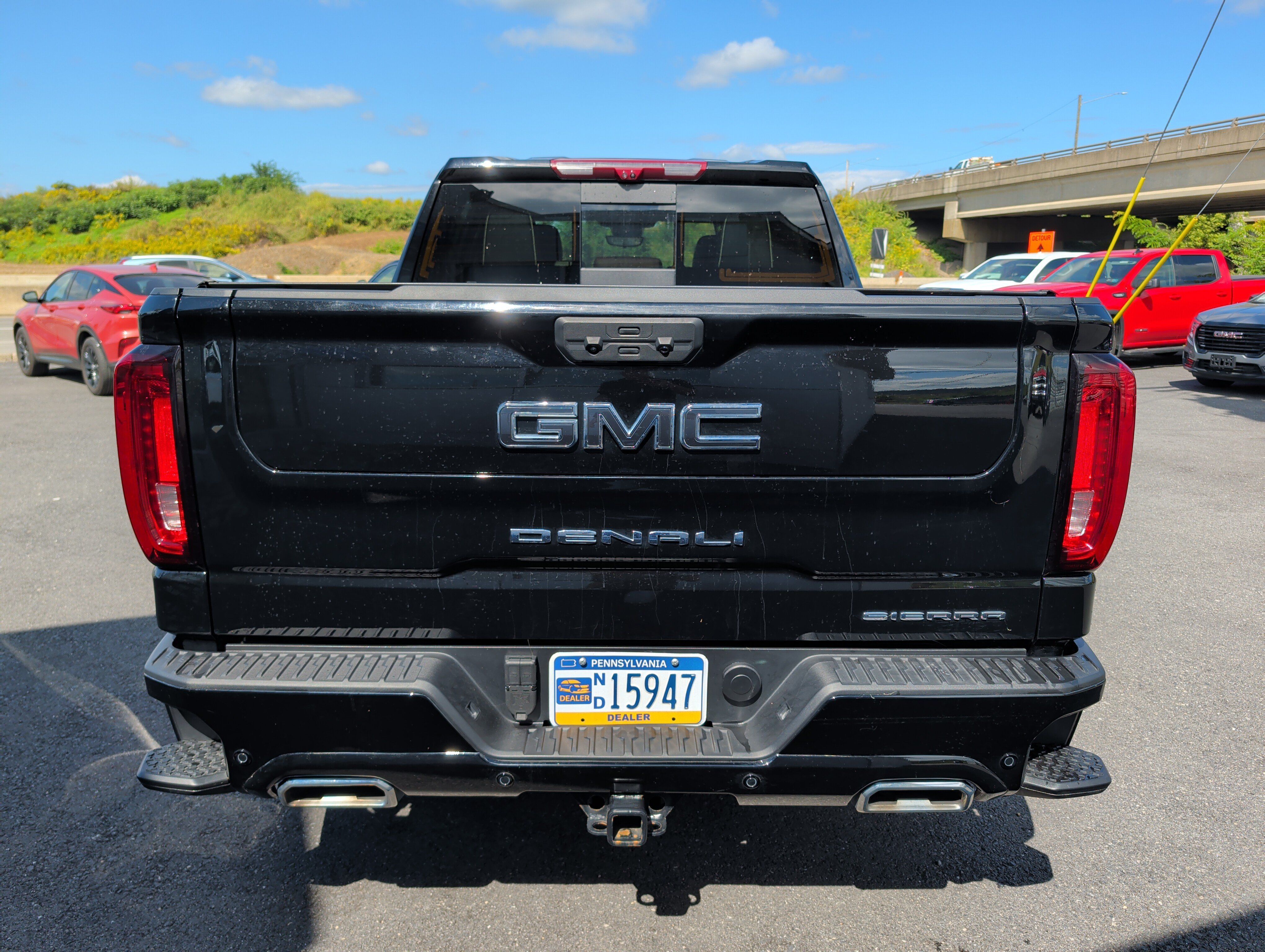 Used 2025 GMC Sierra 1500 Denali Ultimate AWD/4WD image 4