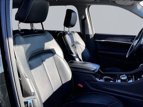 Used 2022 Jeep Grand Cherokee L Limited w/ Luxury Tech Group II image 21