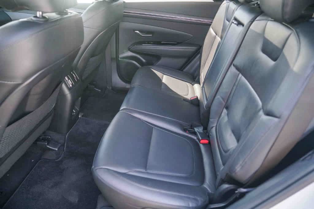 Used 2022 Hyundai Tucson Limited w/ Cargo Package AWD/4WD image 17