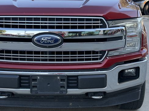 Used 2018 Ford F150 Lariat w/ Equipment Group 502A Luxury AWD/4WD image 9
