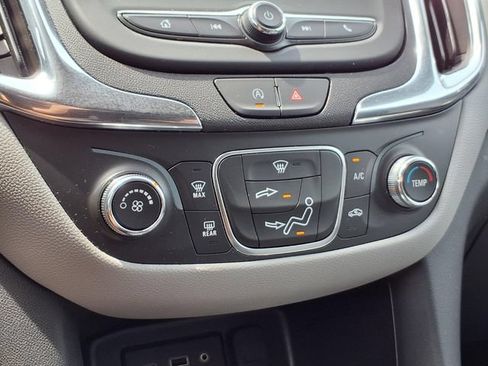 Used 2024 Chevrolet Equinox LS w/ LS Convenience Package FWD image 8