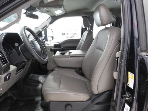 Used 2022 Ford F250 XL w/ Power Equipment Group RWD image 15