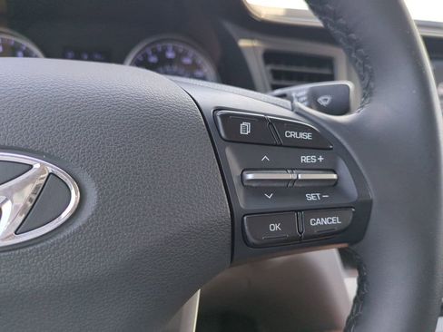 Used 2020 Hyundai Elantra Value Edition FWD image 31