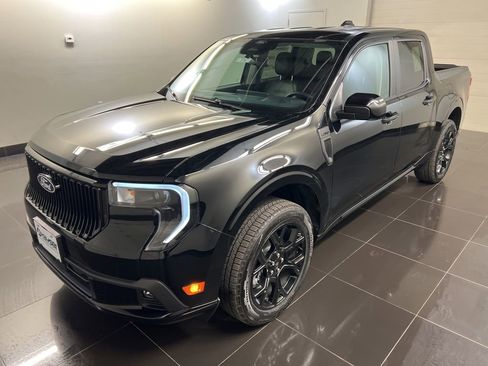 New 2026 Ford Maverick Lobo image 3