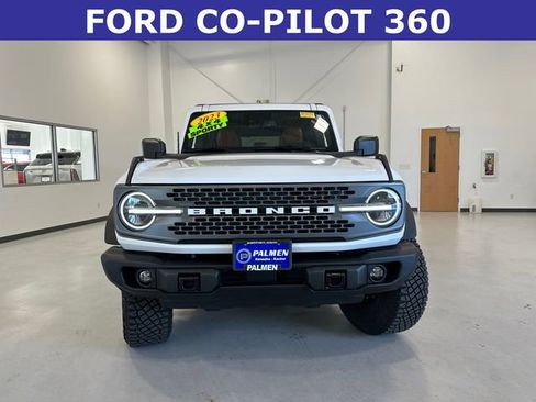 Used 2023 Ford Bronco Badlands w/ Sasquatch Package image 3