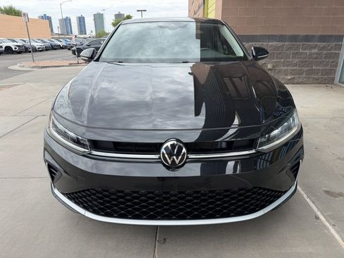 Used 2025 Volkswagen Jetta SEL FWD image 10