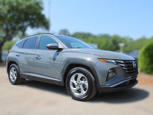 Used 2024 Hyundai Tucson SEL FWD image 3