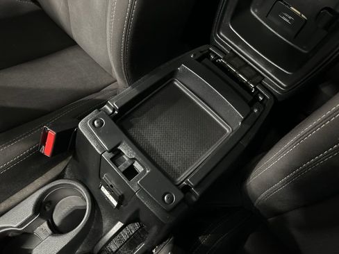 Used 2017 Jeep Wrangler Unlimited Sahara image 20