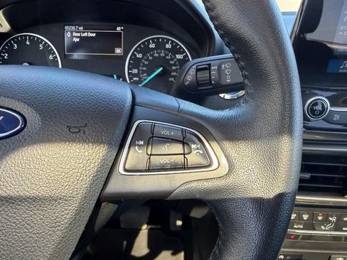Used 2018 Ford EcoSport SE image 12