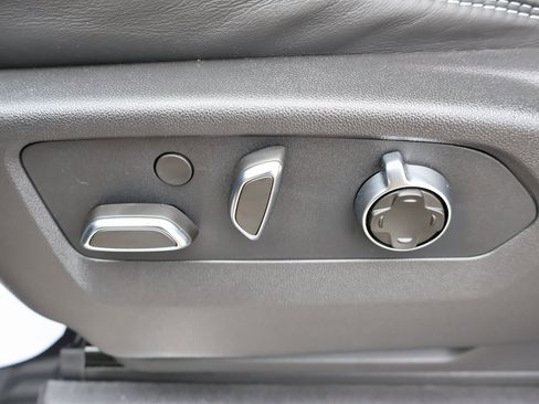 New 2025 GMC Sierra 1500 AT4X image 15