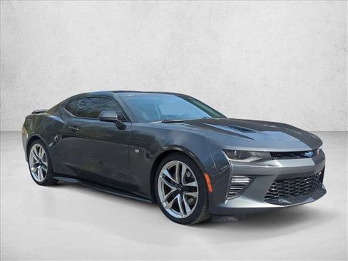 Used 2016 Chevrolet Camaro SS image 3