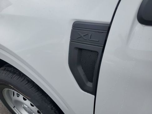 New 2026 Ford Maverick XL image 13