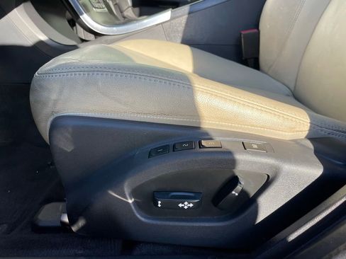Used 2016 Volvo V60 T5 Premier image 25