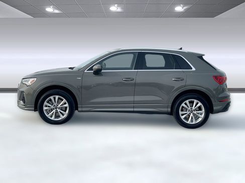 Used 2025 Audi Q3 2.0T Premium Plus w/ Premium Plus Package image 2