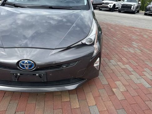 Used 2017 Toyota Prius Four FWD image 24