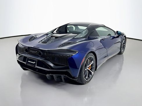 Used 2025 McLaren Artura Spider RWD image 7