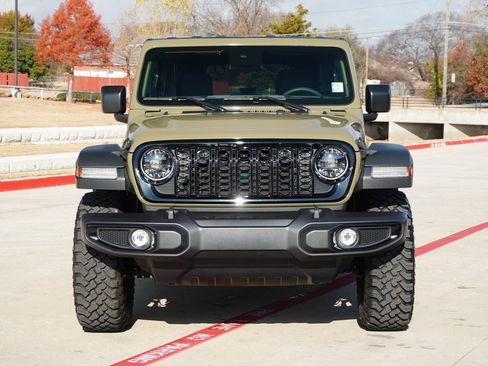 Used 2025 Jeep Wrangler Willys image 6