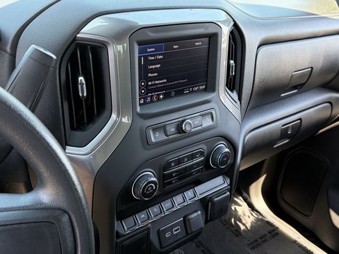 Used 2026 Chevrolet Silverado 1500 Custom AWD/4WD image 25