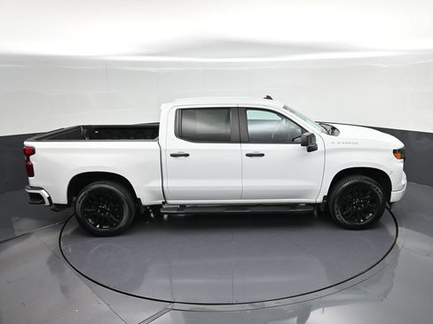 Used 2023 Chevrolet Silverado 1500 Custom RWD image 19