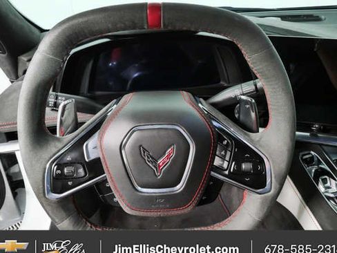 Used 2023 Chevrolet Corvette Stingray Premium Conv w/ Z51 Performance Package RWD image 9