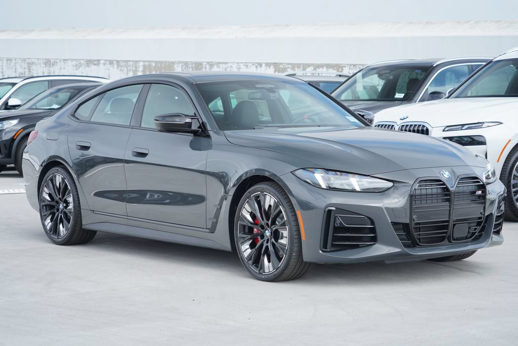 New 2026 BMW M440i w/ Premium Package RWD image 3