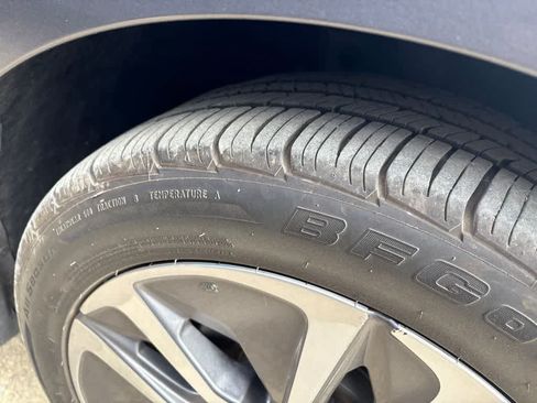 Used 2018 Honda Accord Touring image 4