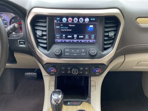 Used 2018 GMC Acadia Denali w/ Technology Package AWD/4WD image 25