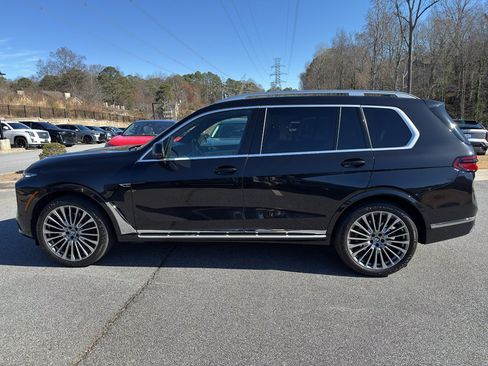 Used 2024 BMW X7 xDrive40i w/ Executive Package image 8