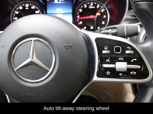 Used 2020 Mercedes-Benz GLC 300 GLC 300 image 23