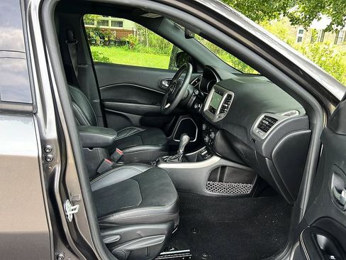 Used 2021 Jeep Compass Latitude w/ Sun and Sound Group FWD image 33