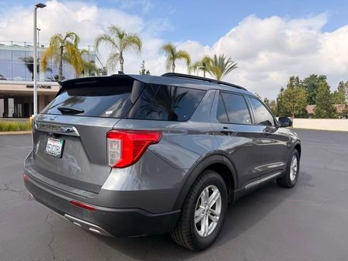 Used 2022 Ford Explorer XLT w/ Equipment Group 202A RWD image 6